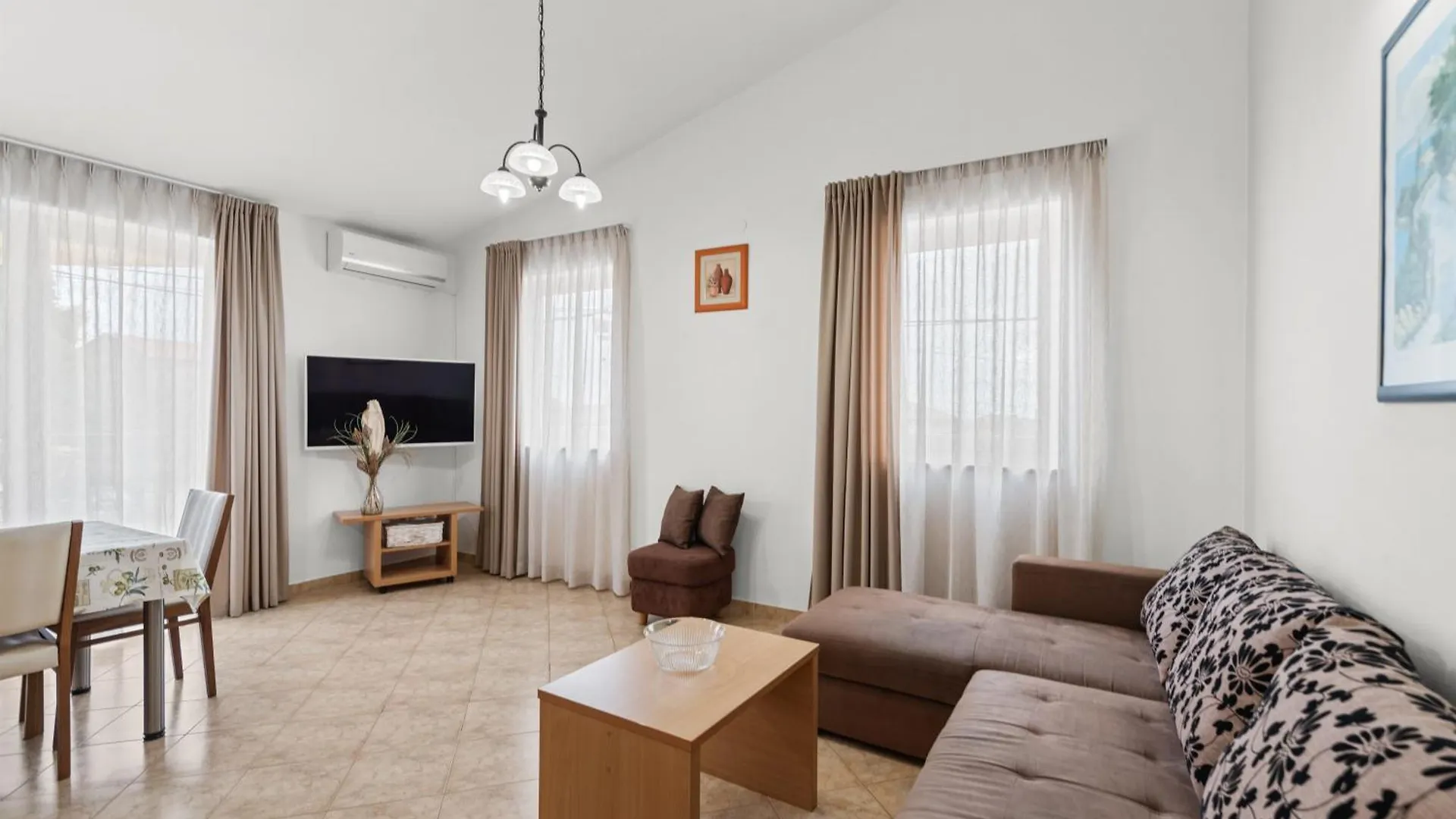 Villa Valtrazza Tar-Vabriga 4*,  Kroatië