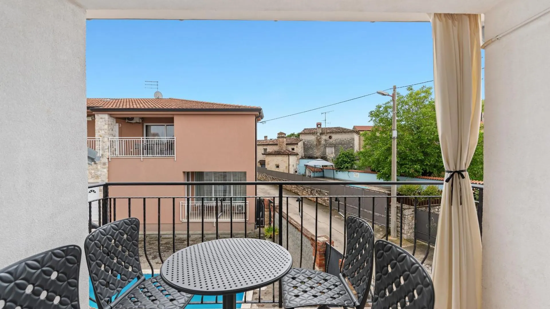 Villa Valtrazza Tar-Vabriga Gasthuis