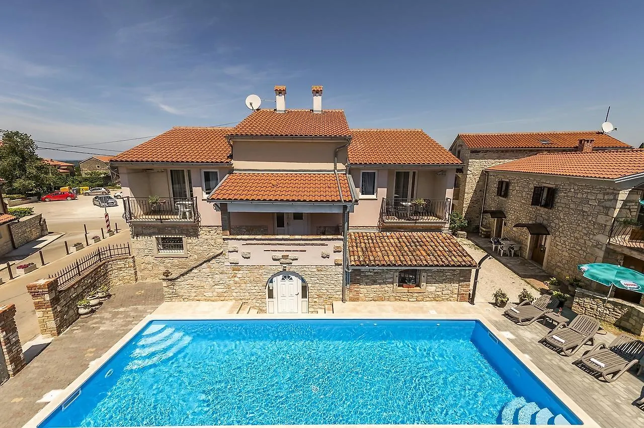 Villa Valtrazza Tar-Vabriga Gasthuis