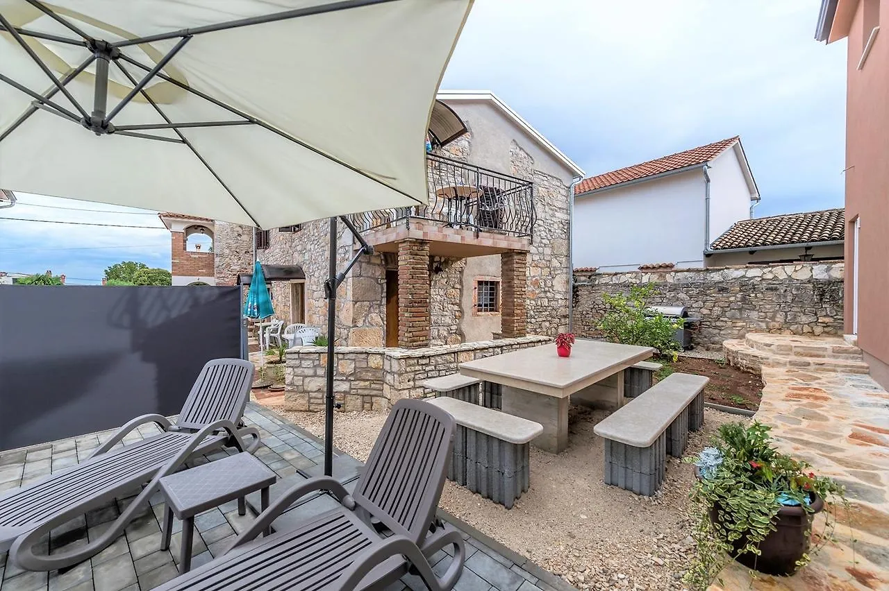 **** Gasthuis Villa Valtrazza Tar-Vabriga Kroatië