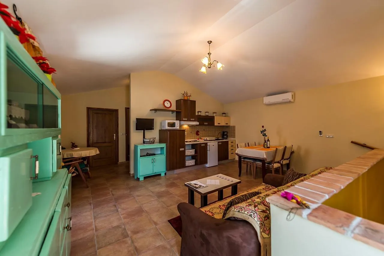 Villa Valtrazza Tar-Vabriga